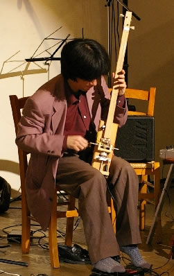Kaisatsuko - hurdy gurty-like experimental musical instrument 