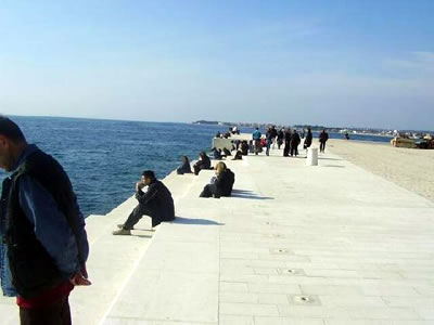 Reflecting by the Sea Organ